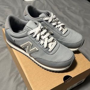 Women’s New Balance 501